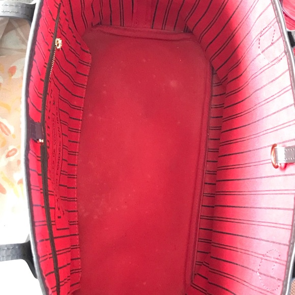 Authentic Louis Vuitton MM in Damier Canvas - Picture 2 of 9